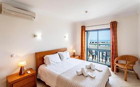 #166 Frat Apartment By Home Holidays
